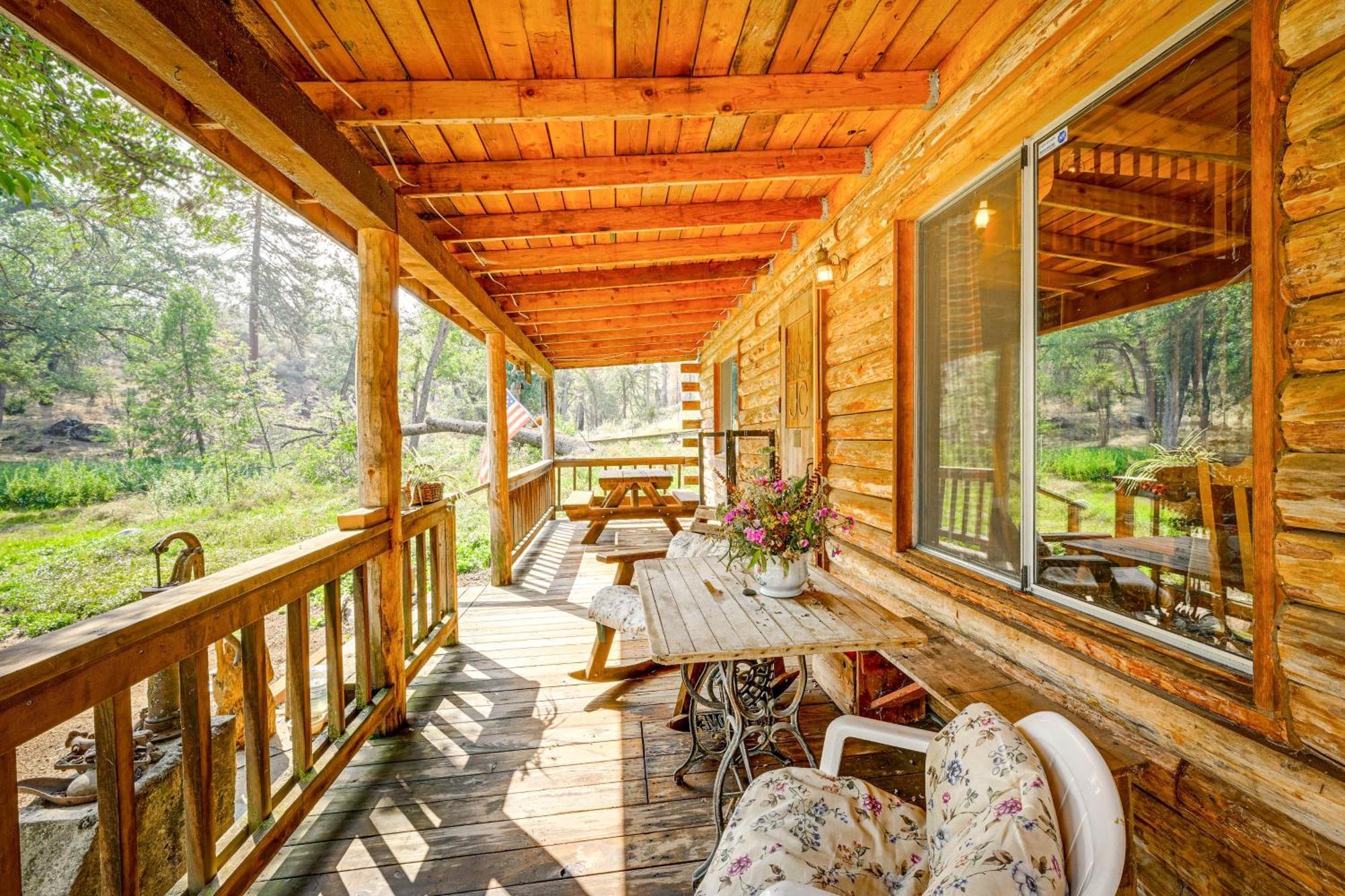 Cozy Family-Friendly Badger Retreat With Fireplace! Buitenkant foto