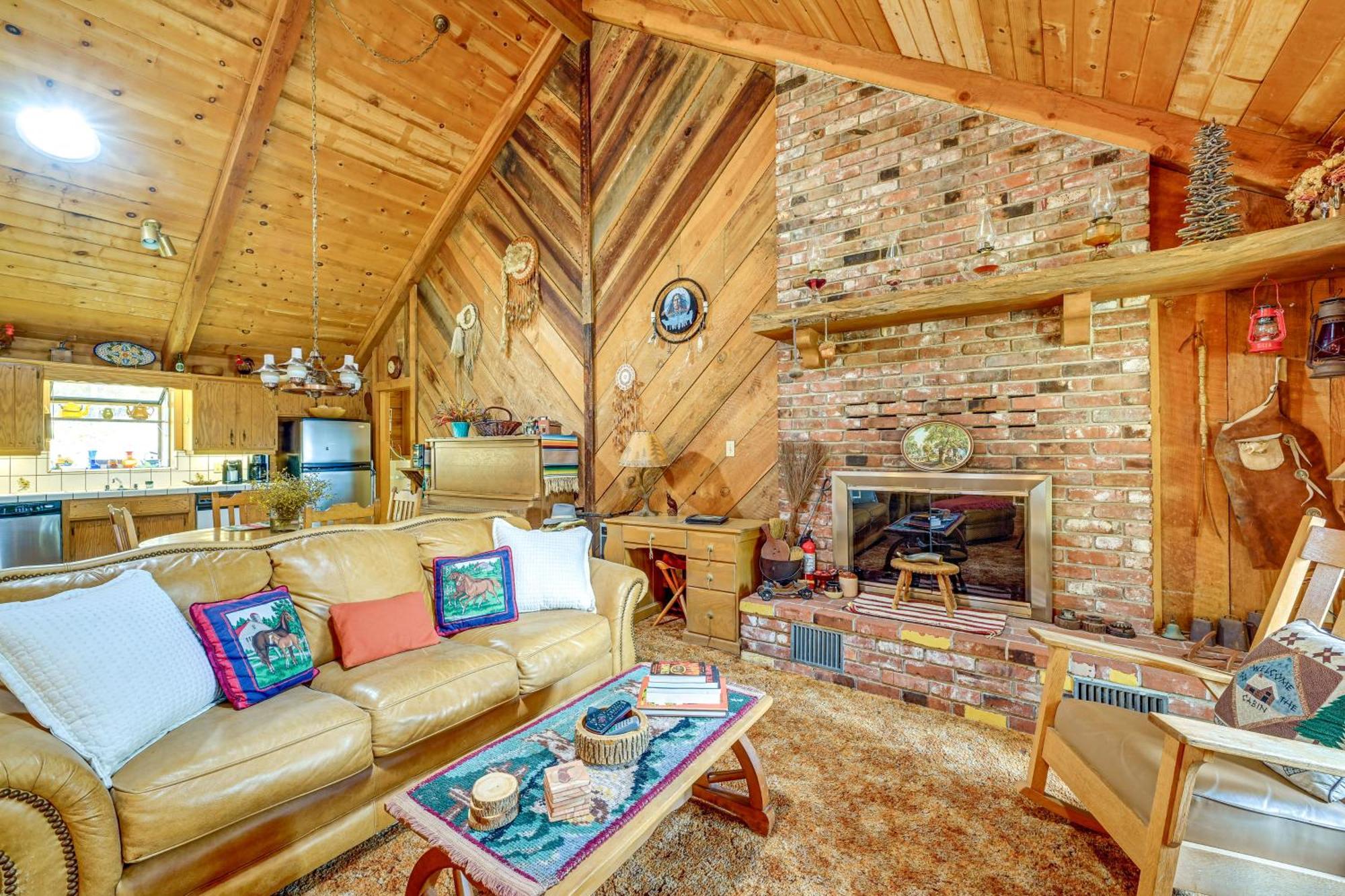 Cozy Family-Friendly Badger Retreat With Fireplace! Buitenkant foto