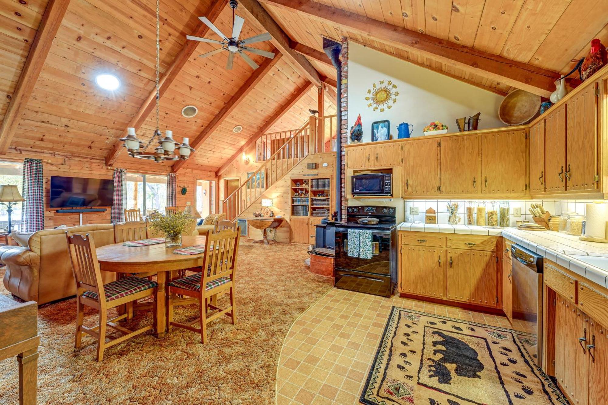 Cozy Family-Friendly Badger Retreat With Fireplace! Buitenkant foto