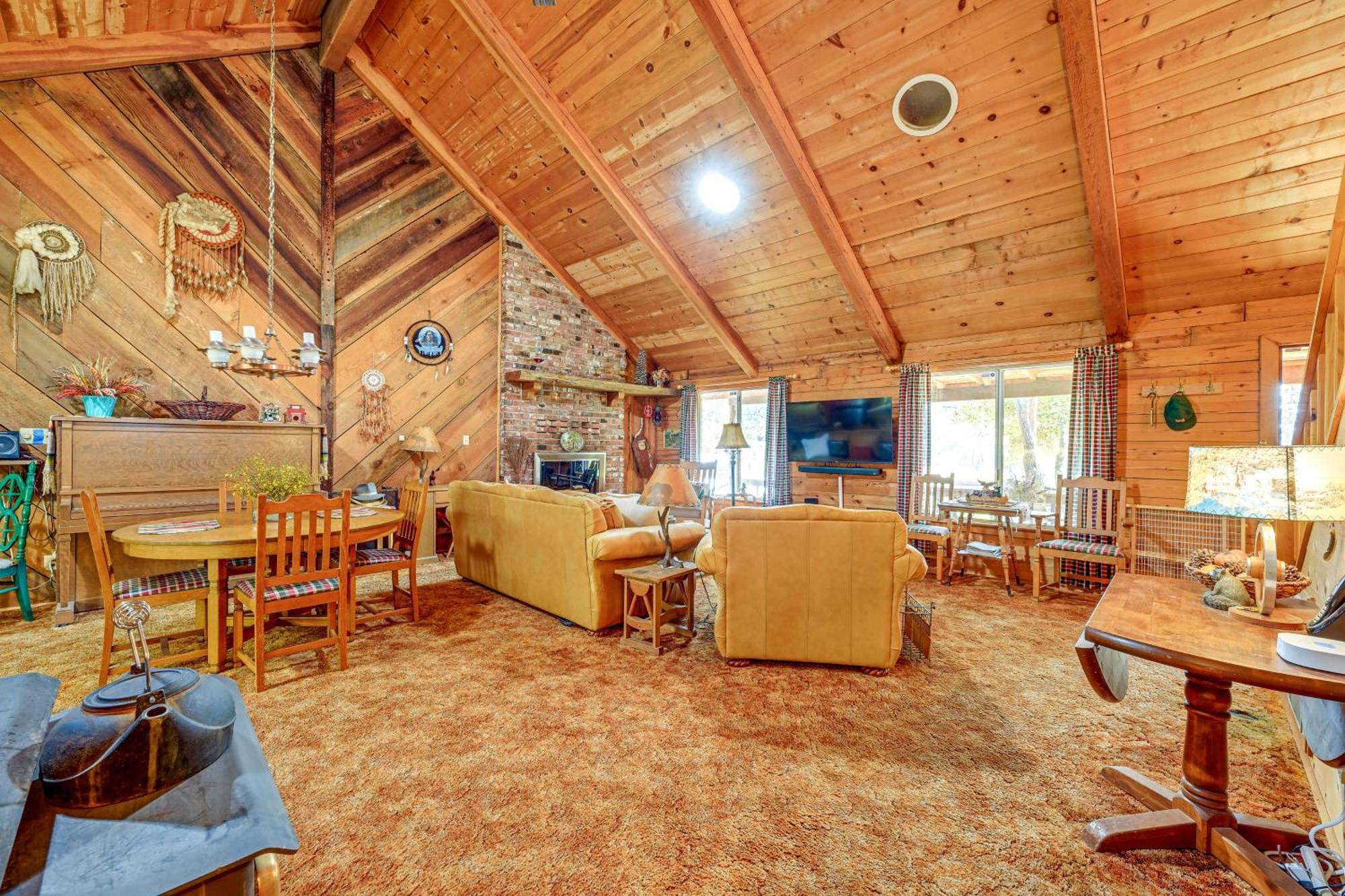 Cozy Family-Friendly Badger Retreat With Fireplace! Buitenkant foto